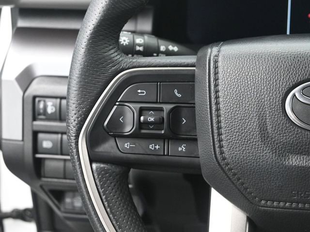 Used 2025 Toyota Tacoma TRD Off-Road AWD/4WD image 30