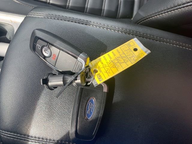 Used 2024 Ford Edge SEL image 37