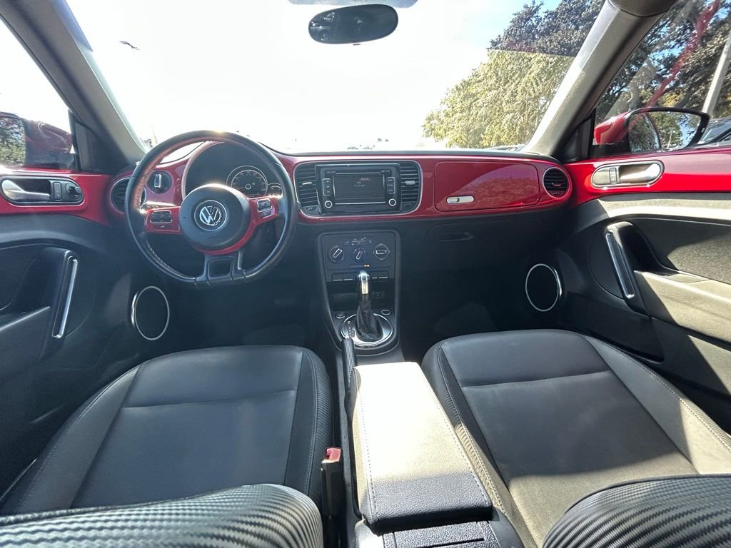 Used 2013 Volkswagen Beetle 2.5 image 9