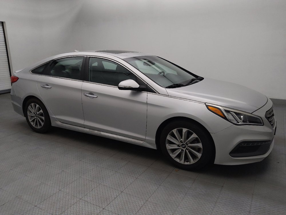 Used 2016 Hyundai Sonata Sport w/ Option Group 1V FWD image 11