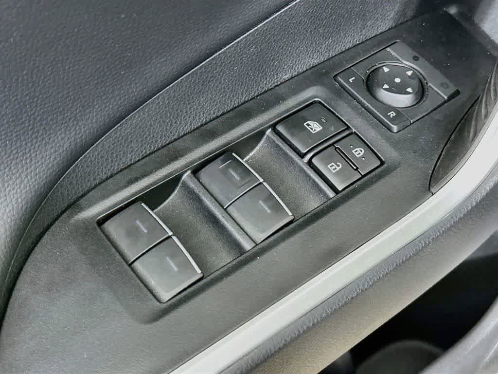 Used 2025 Toyota RAV4 XSE AWD/4WD image 28