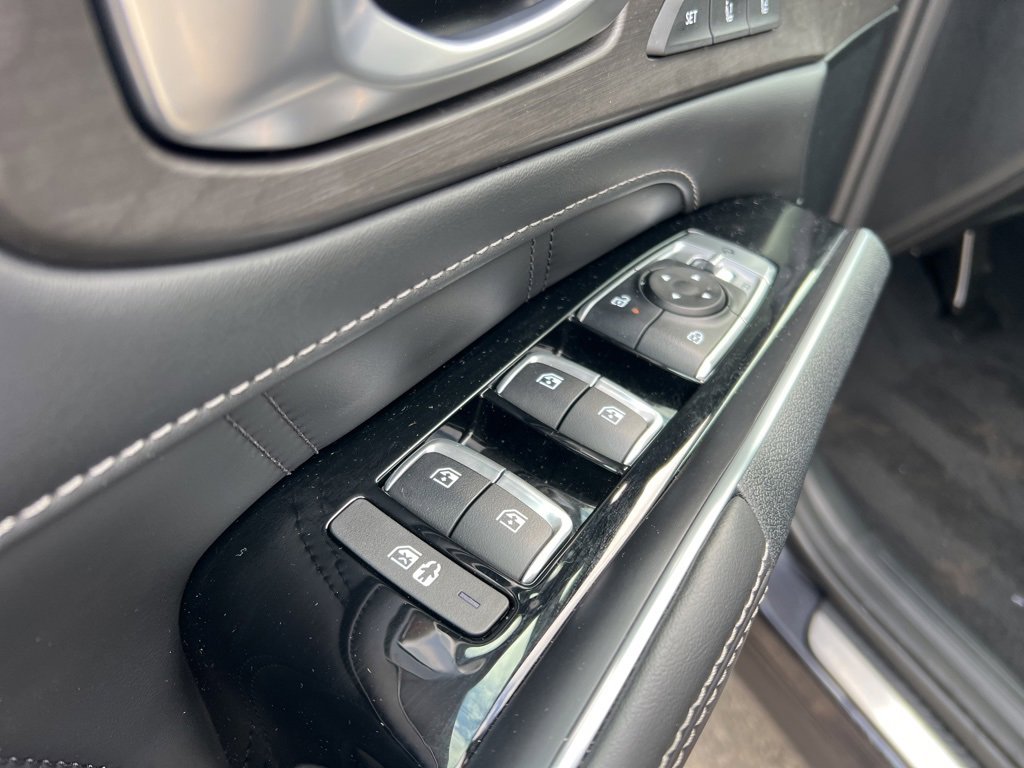 Certified 2025 Kia Sorento SX Prestige image 12