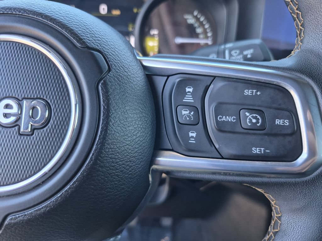 Used 2024 Jeep Wrangler Unlimited Sahara AWD/4WD image 20