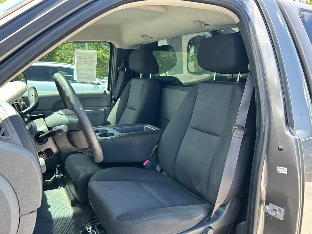 Used 2013 Chevrolet Silverado 1500 W/T RWD image 11