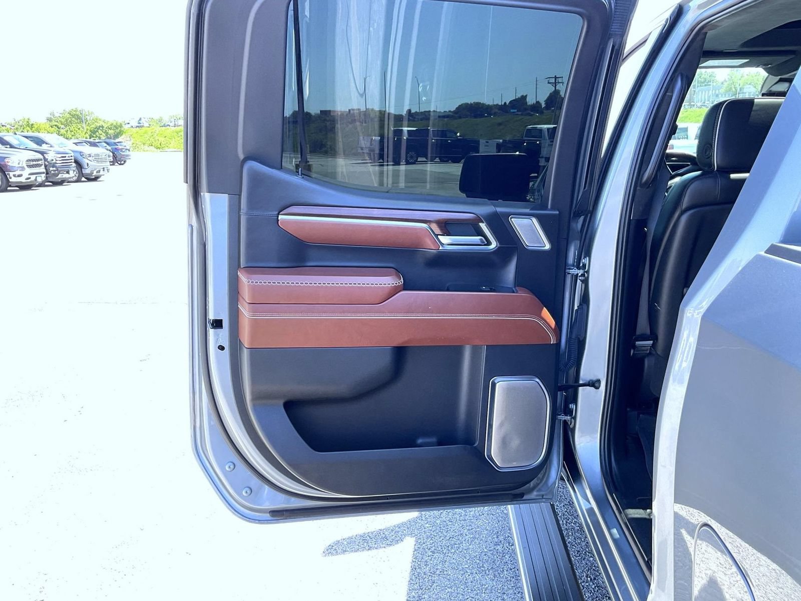 Certified 2024 GMC Sierra 1500 Denali Ultimate AWD/4WD image 22