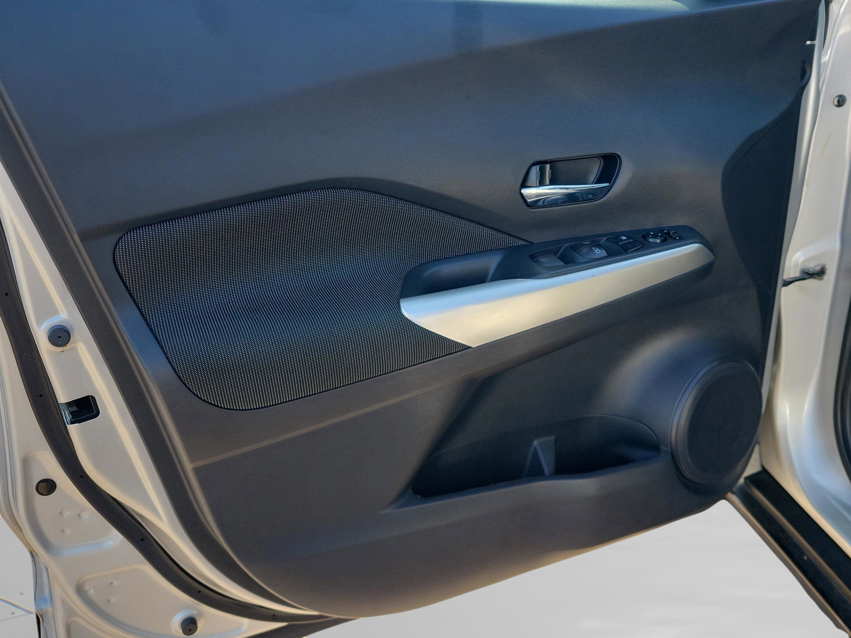 Certified 2020 Nissan Kicks SV image 19