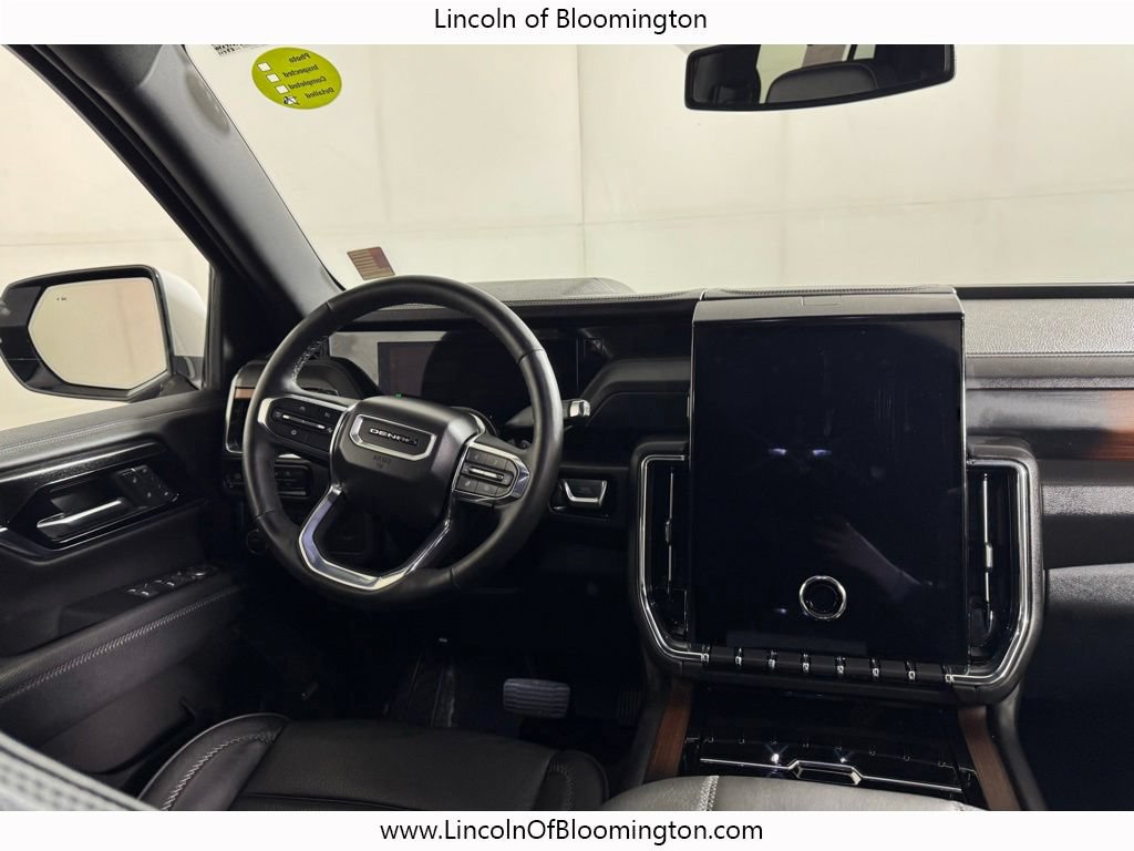Used 2025 GMC Yukon Denali AWD/4WD image 23