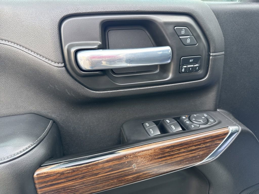 Used 2023 Chevrolet Silverado 3500 High Country w/ Z71 Off-Road Package image 16