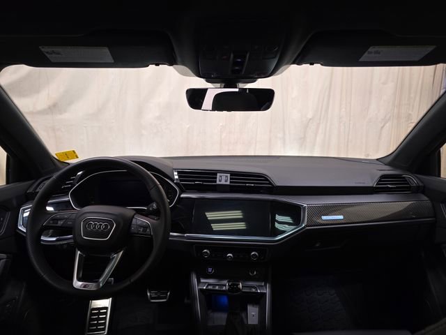 Used 2025 Audi Q3 2.0T Premium Plus w/ Premium Plus Package image 31