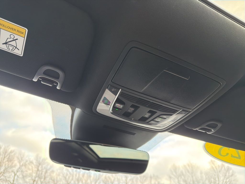 Used 2025 Acura MDX A-Spec image 14