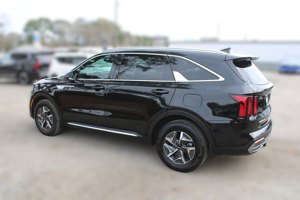 Certified 2023 Kia Sorento EX image 16