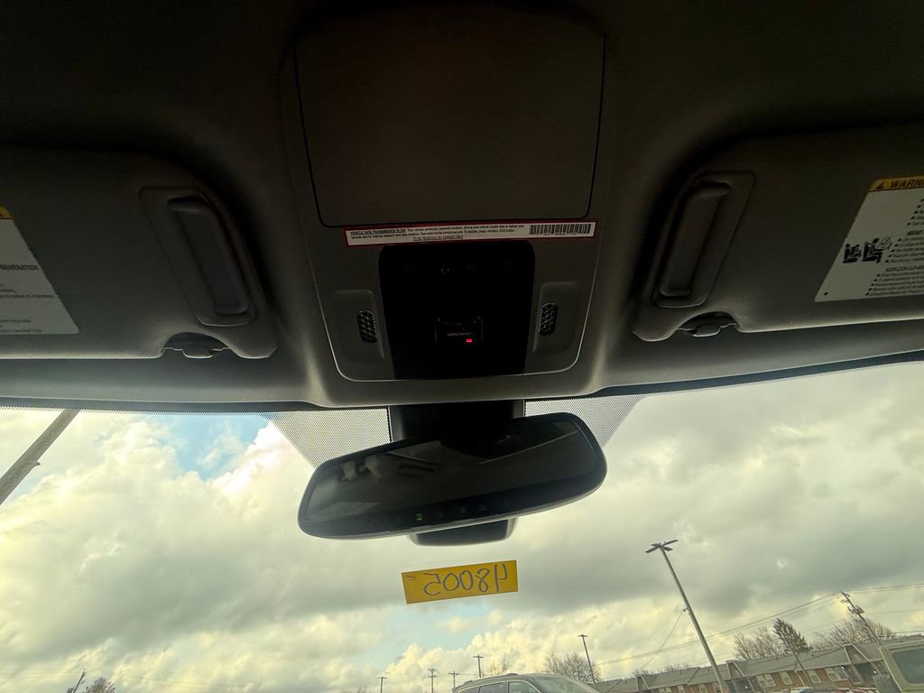 Used 2020 Toyota Camry XLE image 28