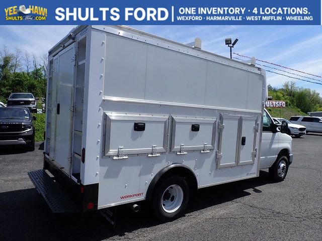 New 2027 Ford E-450 and Econoline 450 Super Duty w/ Power Equipment Group RWD image 11