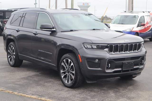 Used 2022 Jeep Grand Cherokee L Overland image 2