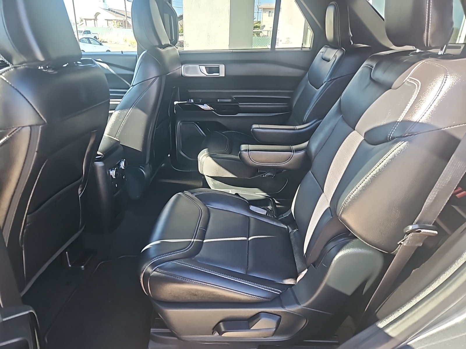 Used 2021 Ford Explorer ST w/ Equipment Group 401A AWD/4WD image 10
