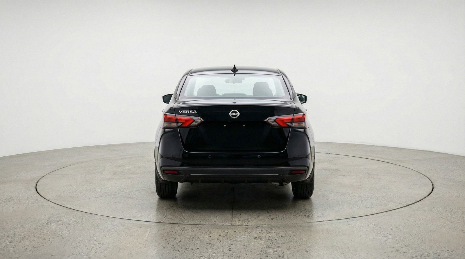 Used 2025 Nissan Versa SV image 7