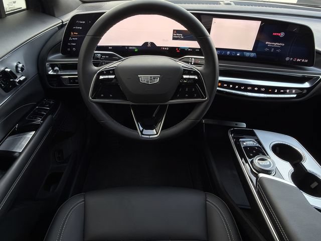 Used 2024 Cadillac Lyriq Tech RWD image 12