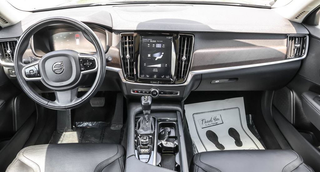 Used 2018 Volvo V90 T5 Cross Country w/ Convenience Package AWD/4WD image 31