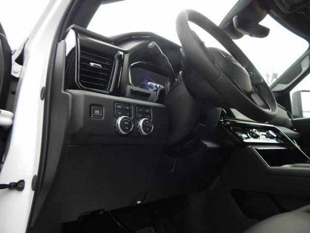New 2026 GMC Sierra 3500 AT4 w/ Technology Package image 18