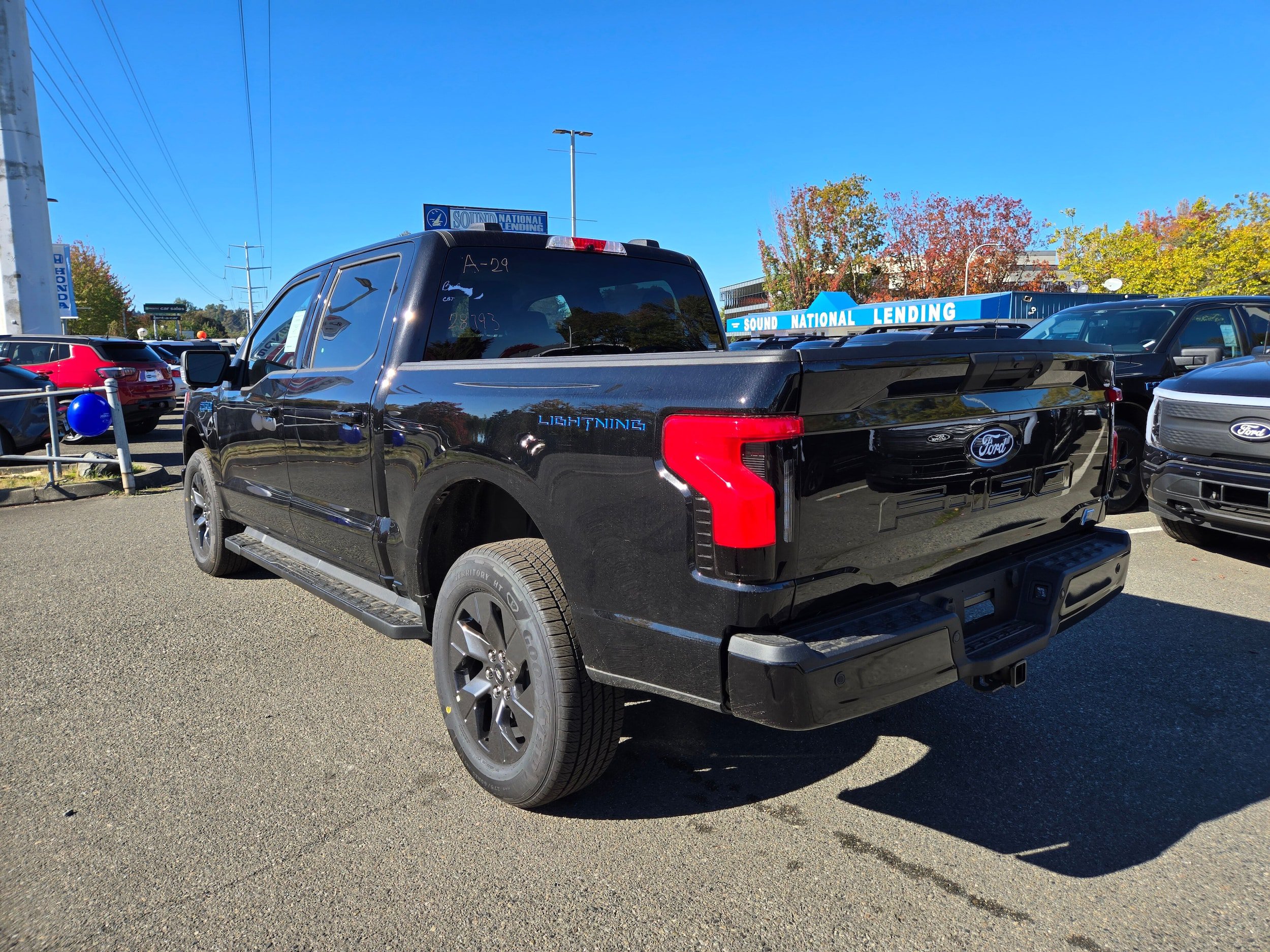 New 2025 Ford F150 Lightning Flash AWD/4WD image 7