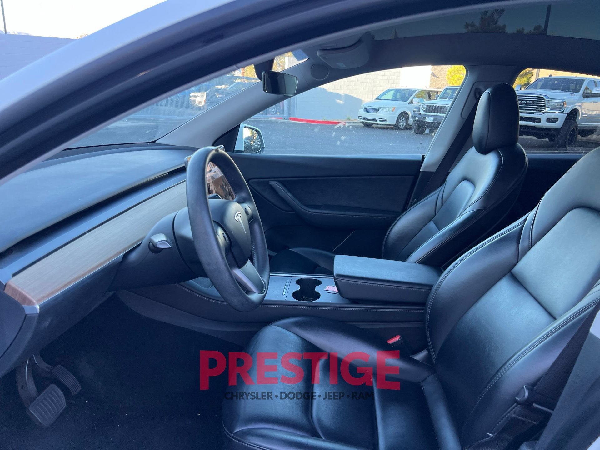 Used 2021 Tesla Model Y Long Range AWD/4WD image 28