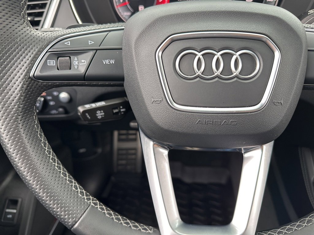 Used 2023 Audi SQ5 Prestige w/ Prestige Package image 16