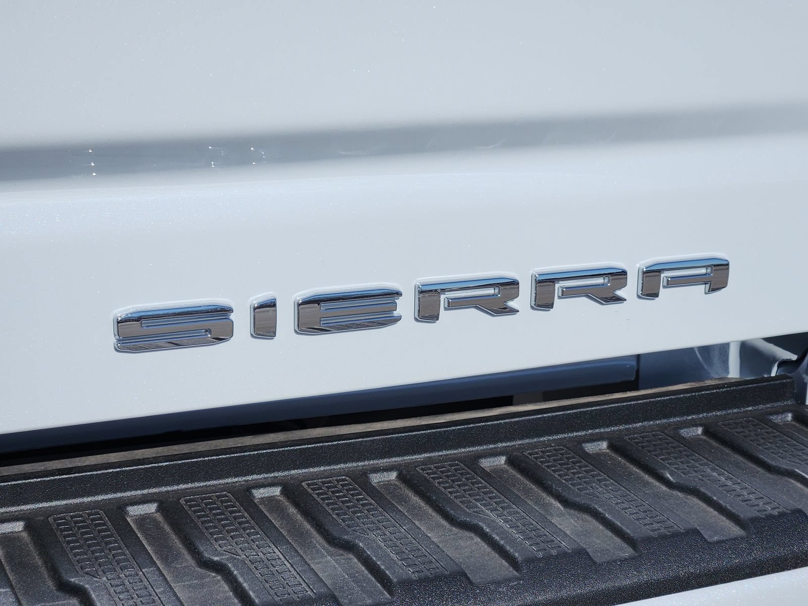 New 2026 GMC Sierra 2500 Denali w/ Denali Reserve Package AWD/4WD image 12