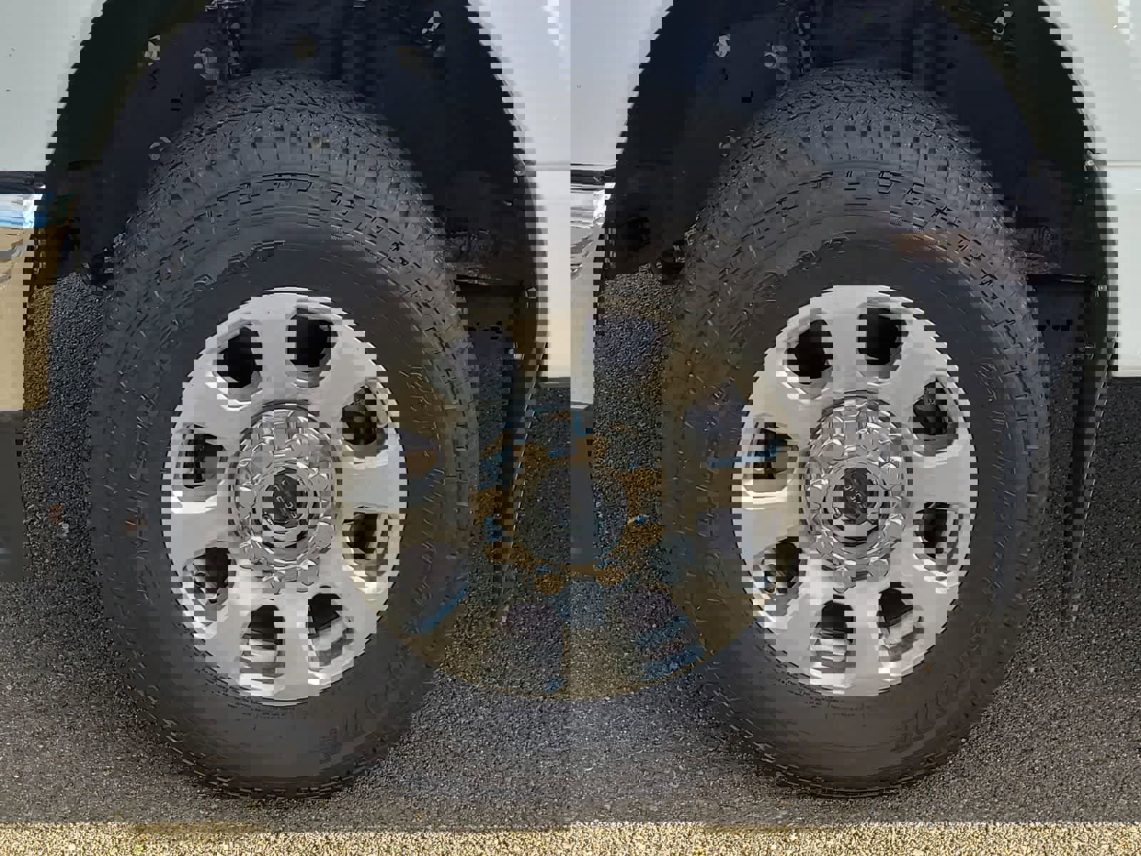 Used 2023 Ford F350 XLT image 16