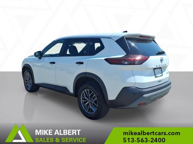 Used 2023 Nissan Rogue S AWD/4WD image 5