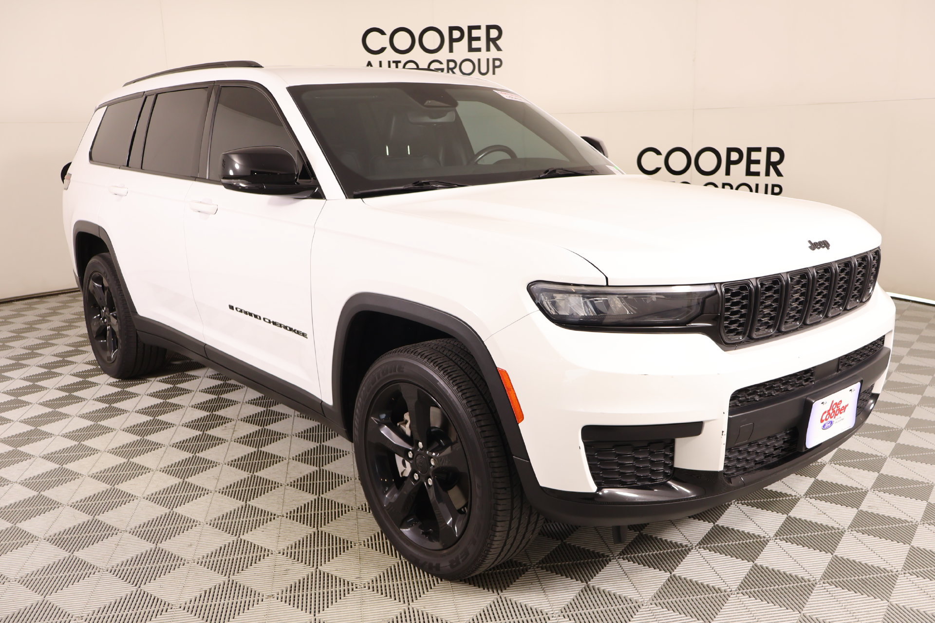 Used 2021 Jeep Grand Cherokee L Laredo