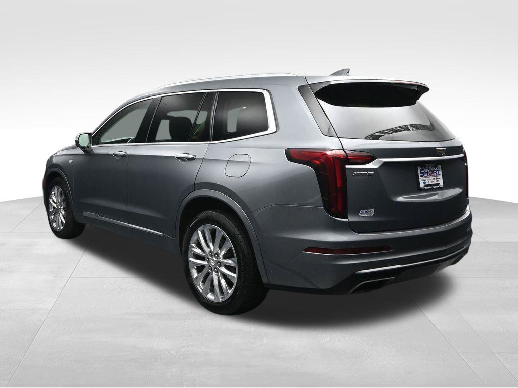 Used 2020 Cadillac XT6 Premium Luxury FWD image 3