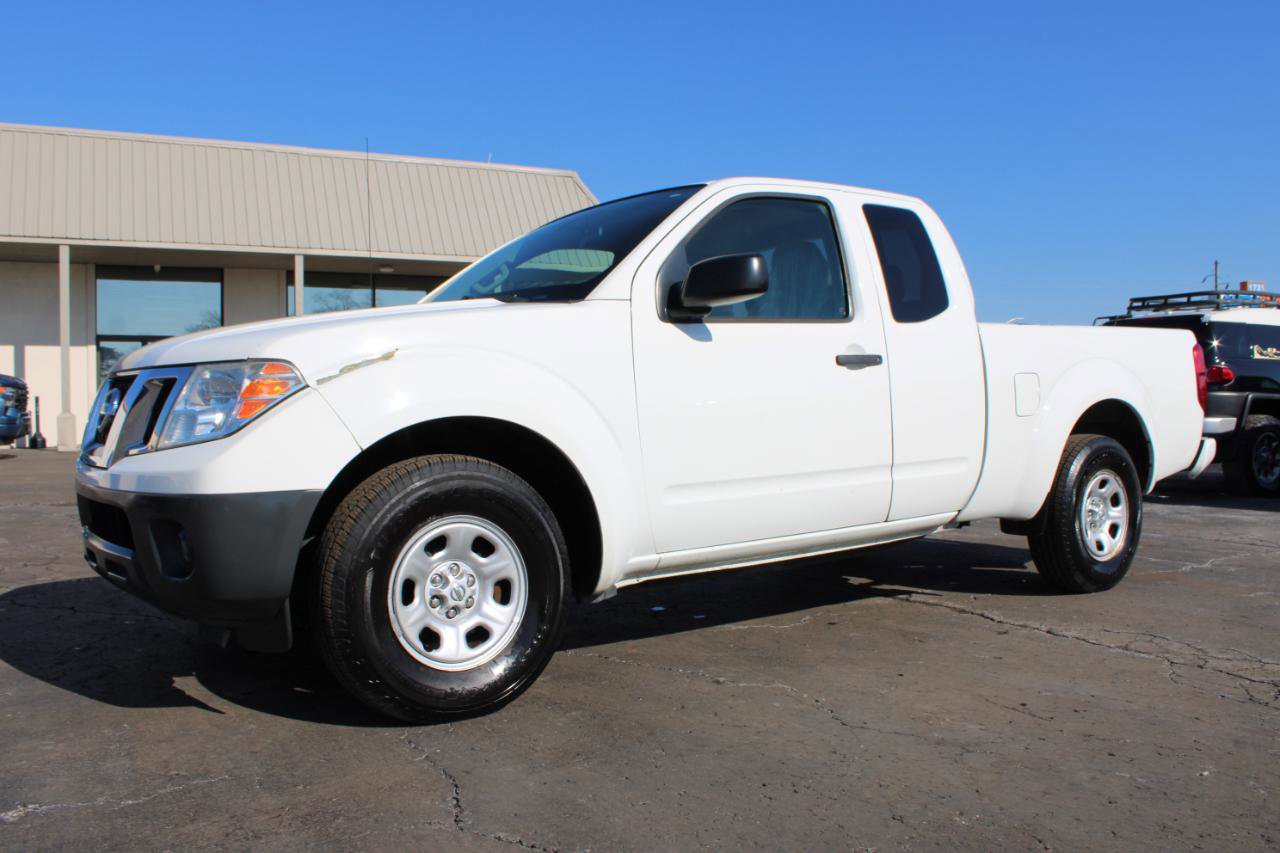 Used 2017 Nissan Frontier S image 11