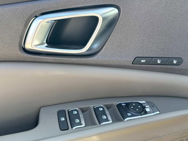 New 2026 Kia Carnival EX image 21