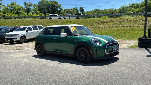Used 2023 MINI Cooper 4-Door Hardtop FWD image 2