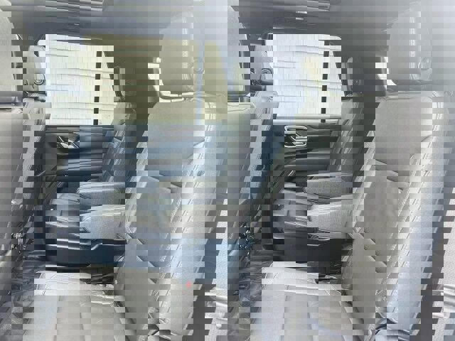 Used 2024 Chevrolet Tahoe Z71 w/ Luxury Package image 20