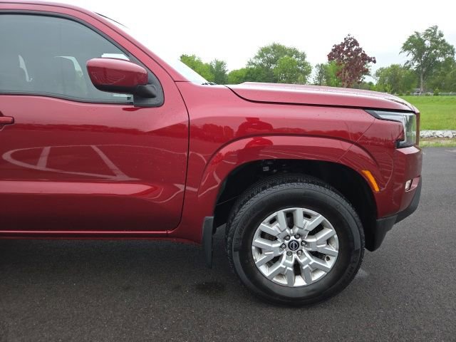 Used 2022 Nissan Frontier SV AWD/4WD image 4