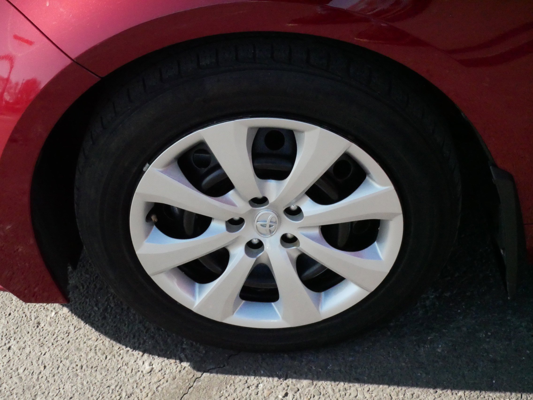 Certified 2025 Toyota Corolla LE image 15