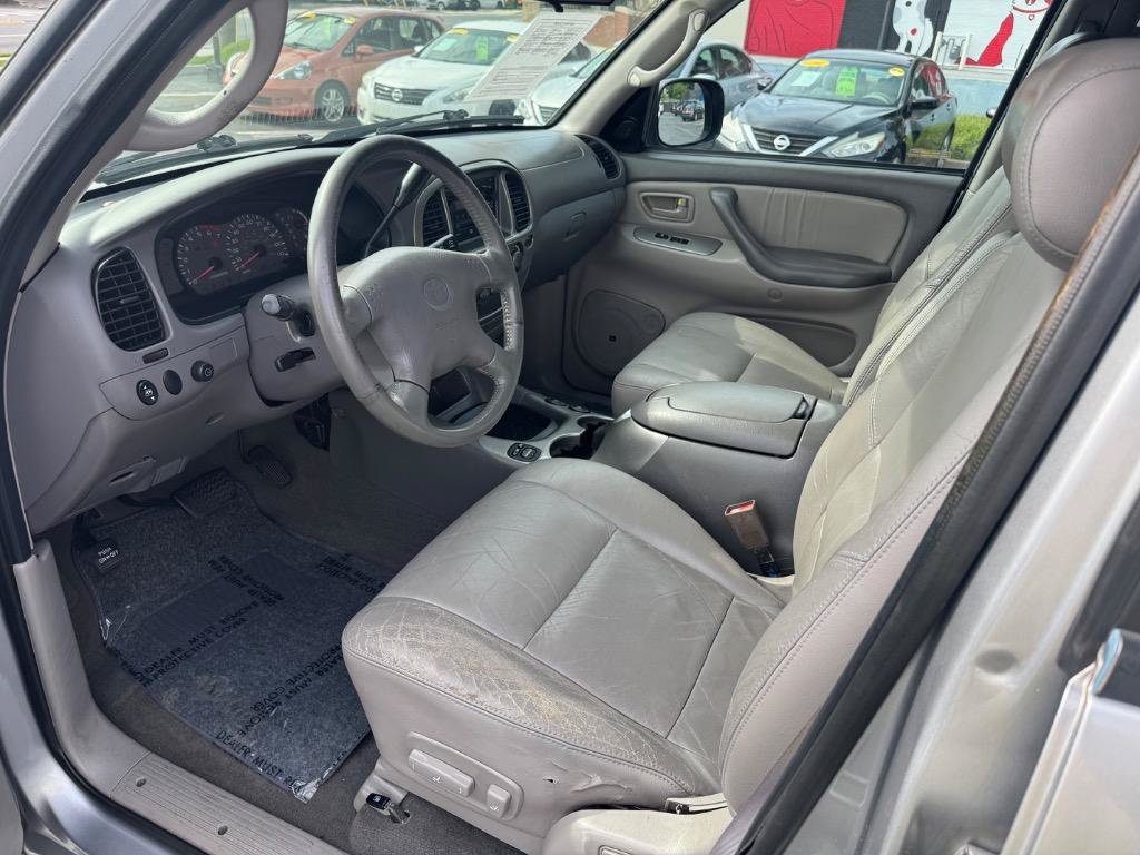 Used 2001 Toyota Sequoia Limited RWD image 9