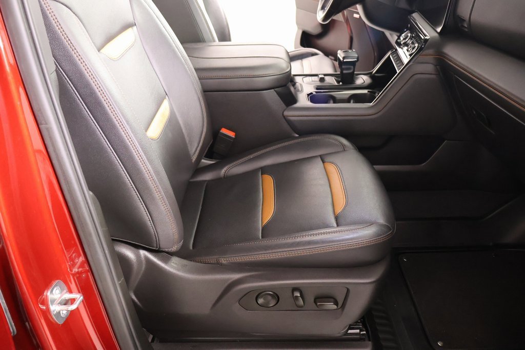 Used 2023 GMC Sierra 1500 AT4 w/ AT4 Premium Package image 15