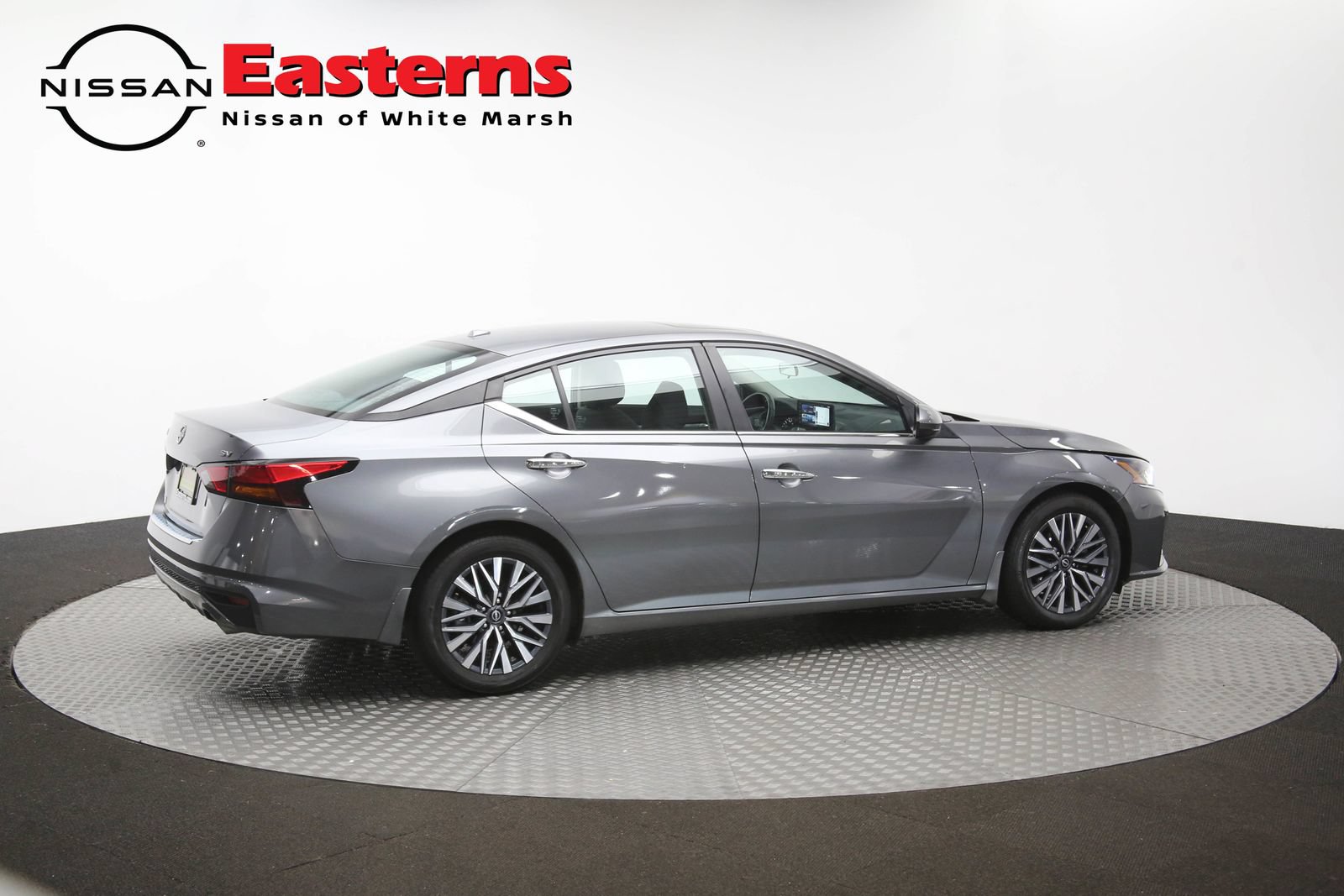 Used 2023 Nissan Altima 2.5 SV w/ SV Premium Package FWD image 43