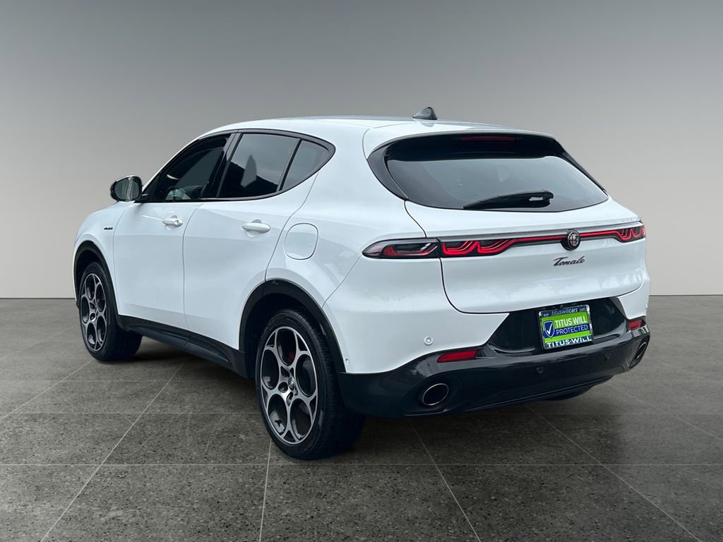 Used 2024 Alfa Romeo Tonale Veloce w/ Active Assist Package image 5