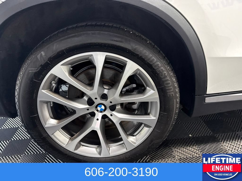 Used 2023 BMW X5 xDrive40i w/ Premium Package AWD/4WD image 6