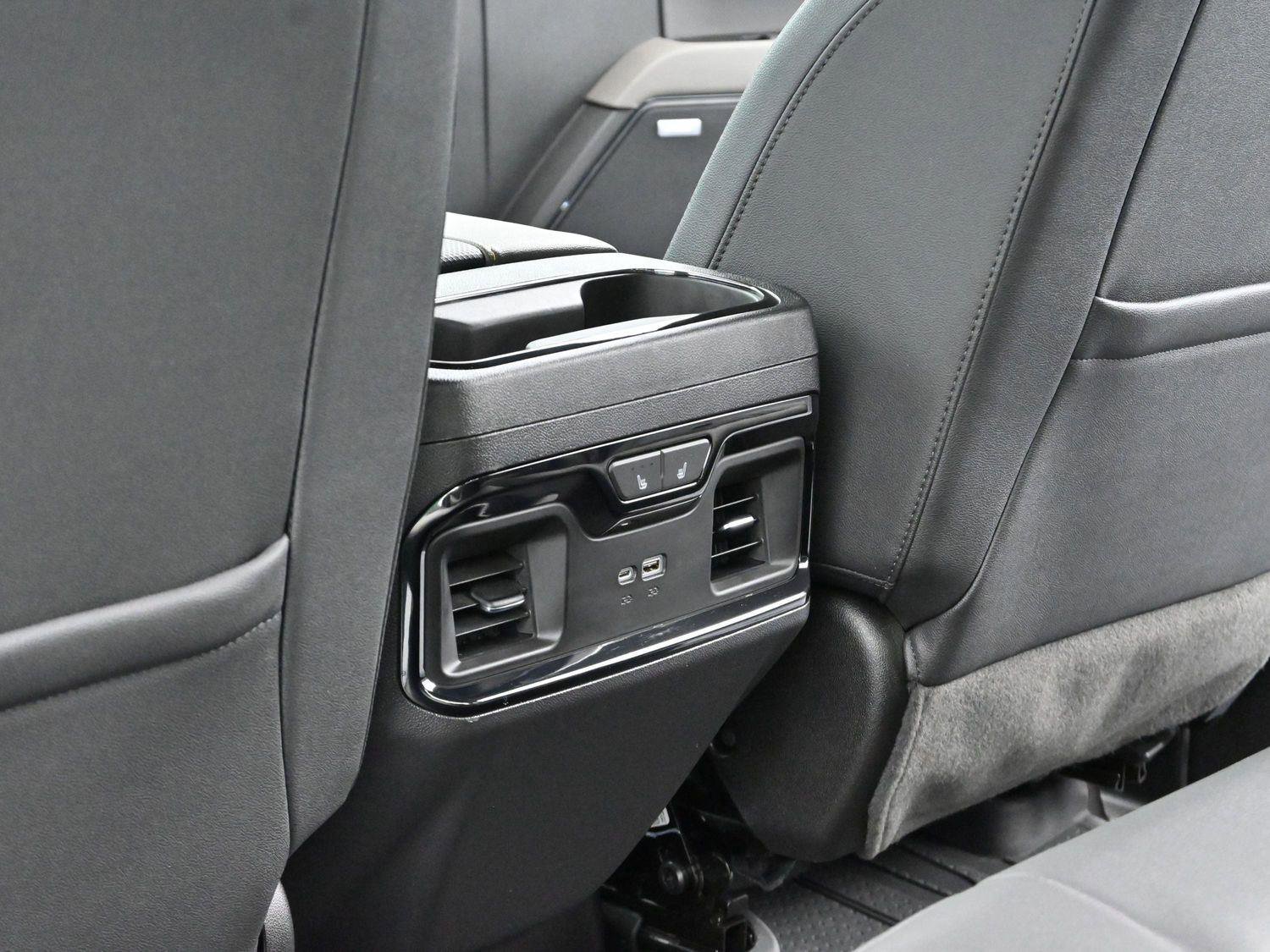 Used 2023 Chevrolet Silverado 1500 ZR2 w/ Technology Package image 30