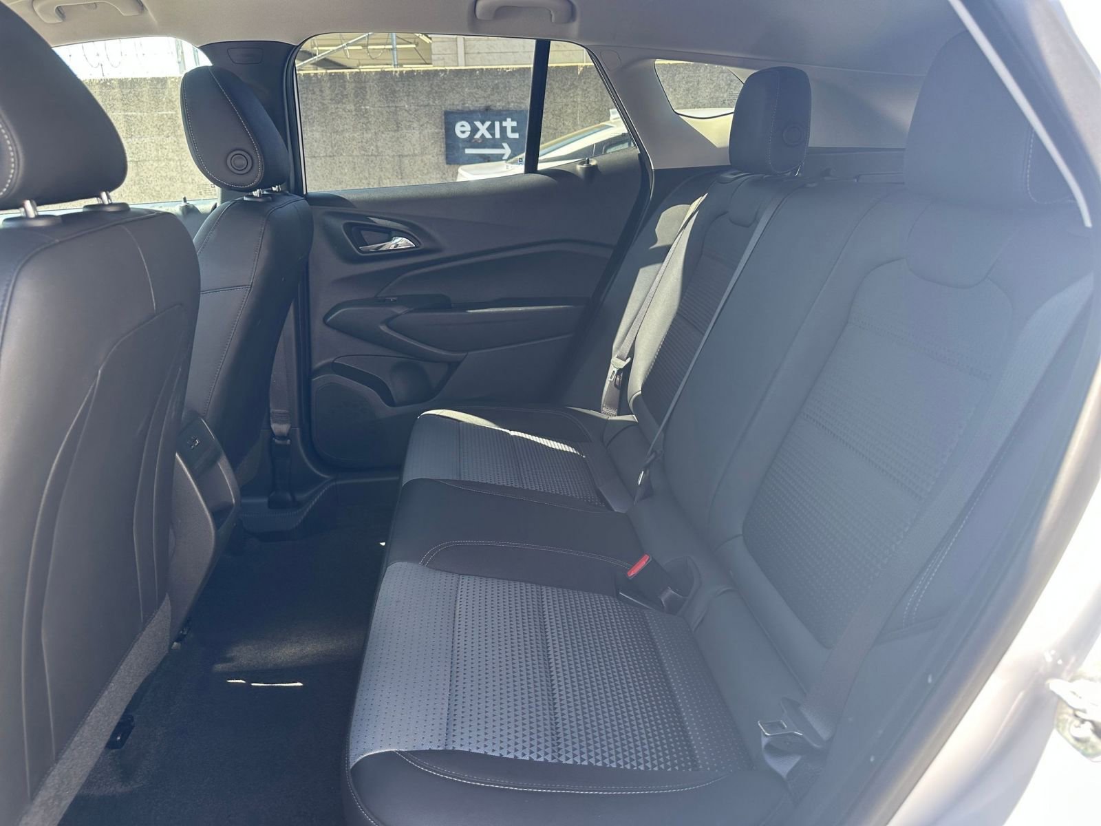 Used 2025 Chevrolet Trax LT image 24