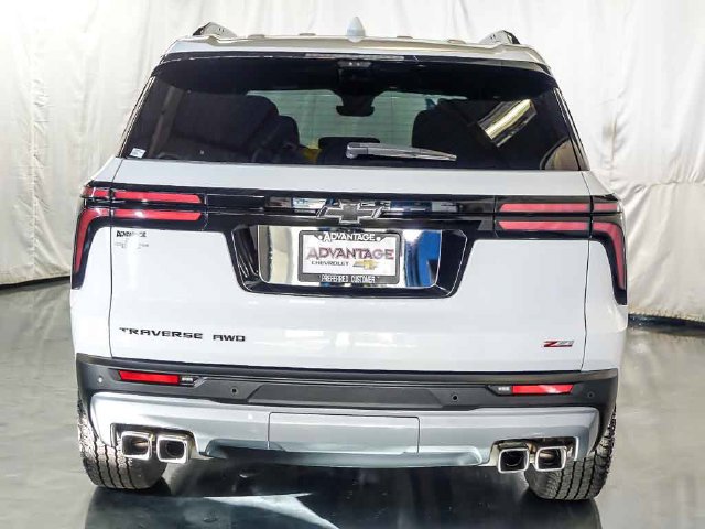 Certified 2024 Chevrolet Traverse Z71 w/ Enhanced Driving Package AWD/4WD image 8