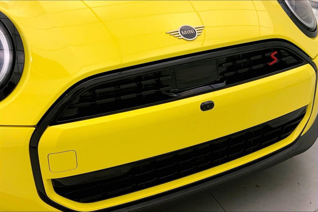 Certified 2025 MINI Cooper S image 29