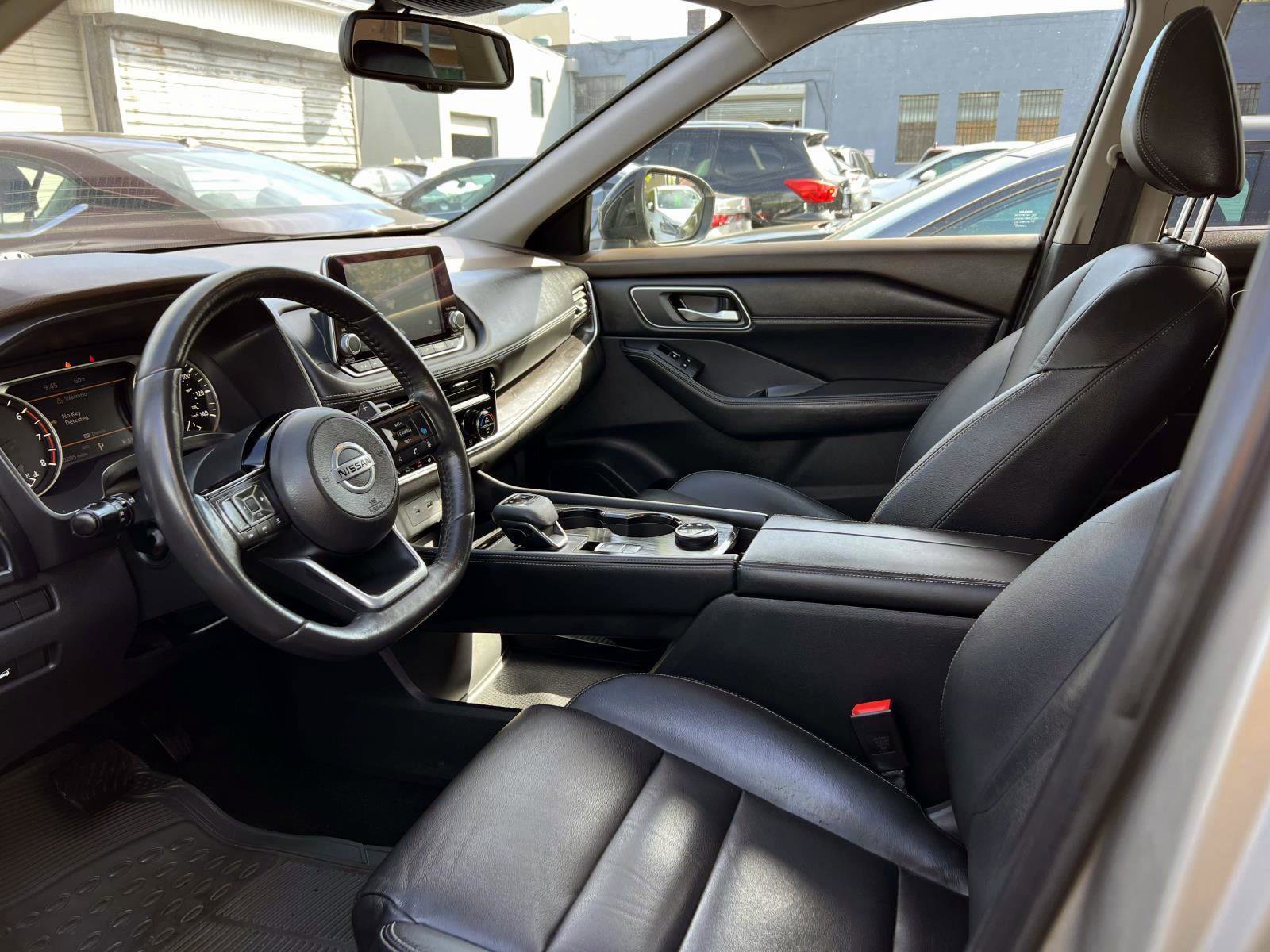 Used 2021 Nissan Rogue SL AWD/4WD image 17