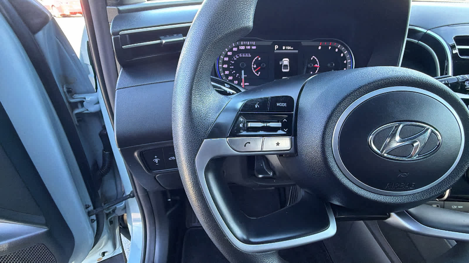 Used 2023 Hyundai Santa Cruz SE image 19