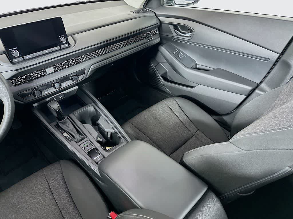 Used 2024 Honda Accord LX image 11