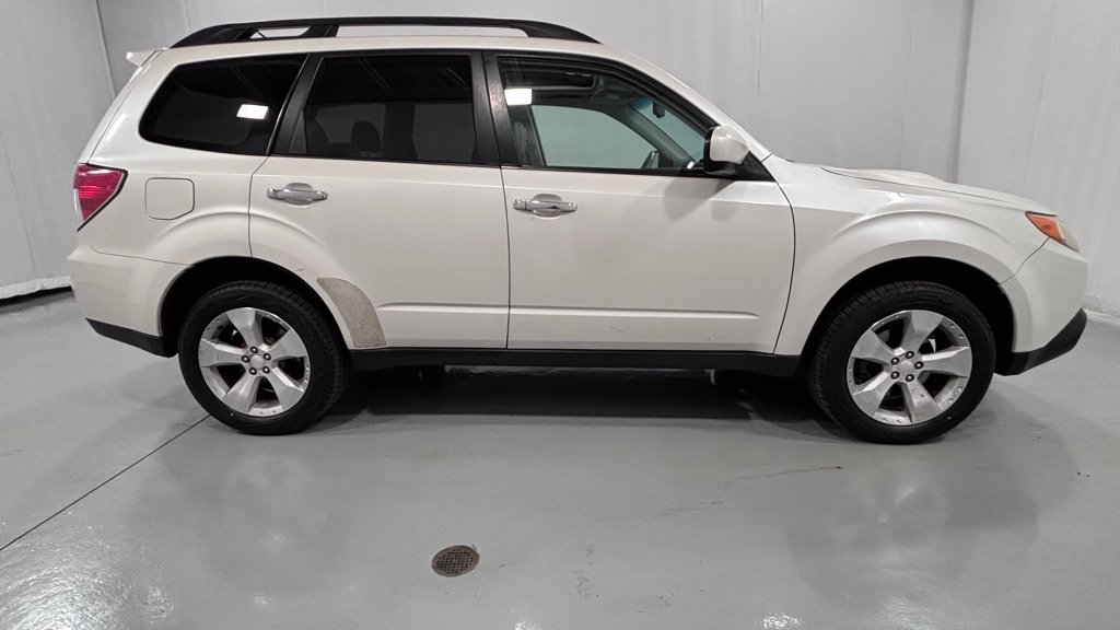 Used 2010 Subaru Forester 2.5XT Limited AWD/4WD image 4